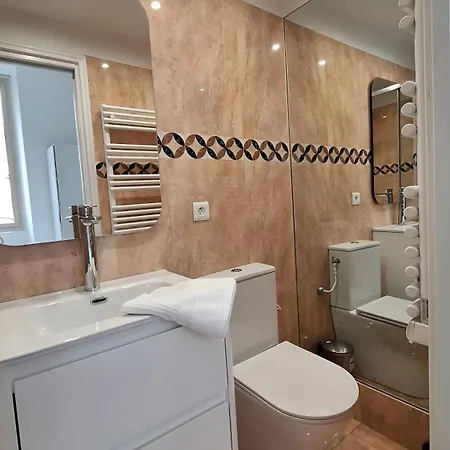 Moliere 1 Centre Apartment